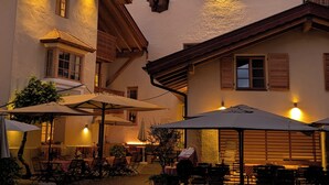 Terrace/patio - Hotel Schmuckhof (Chiusa)