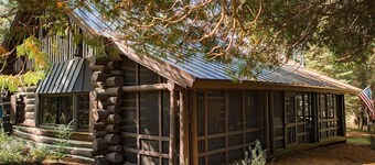 Forks River Lodge - Boardman River - Pet Friendly