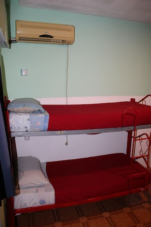 Basic-svefnskáli | Öryggishólf í herbergi, ókeypis þráðlaus nettenging