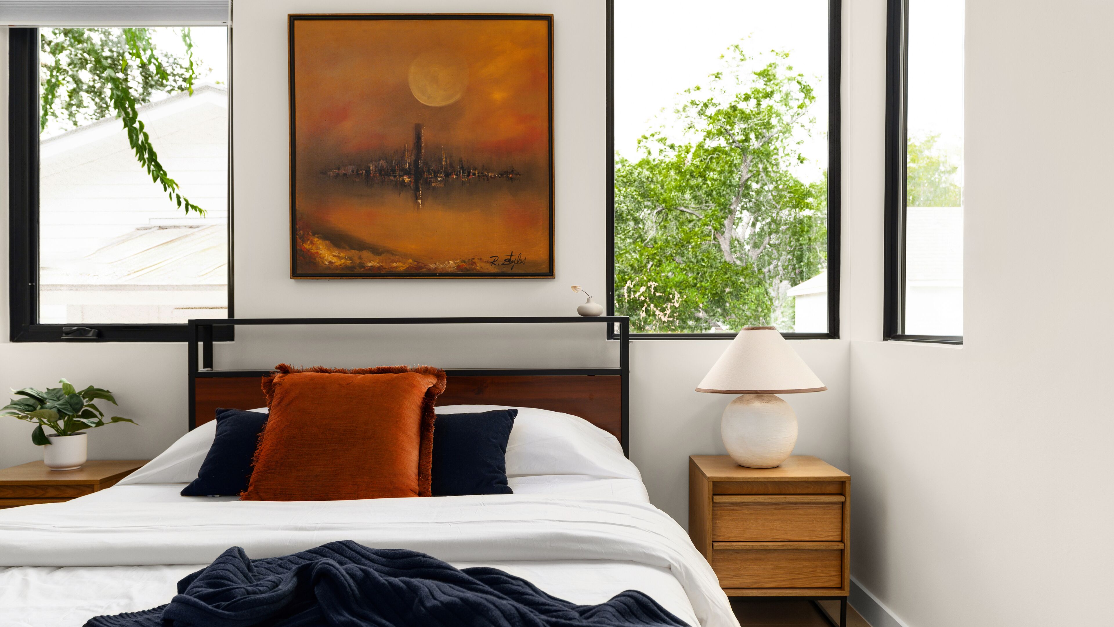 Iron/ironing board, free WiFi