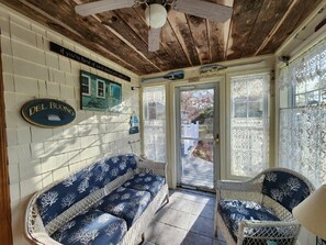 Smart TV - Welcoming 3-bedroom house with AC in Dennis Port, close to beaches (Dennis)
