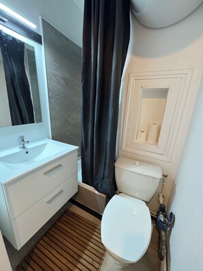 Een douche, een haardroger