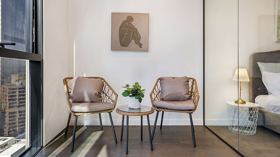 Modern City Apartment With Stunning Views