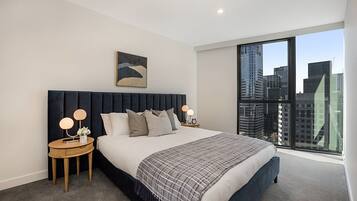 Apartment | 2 bedrooms, iron/ironing board, bed sheets