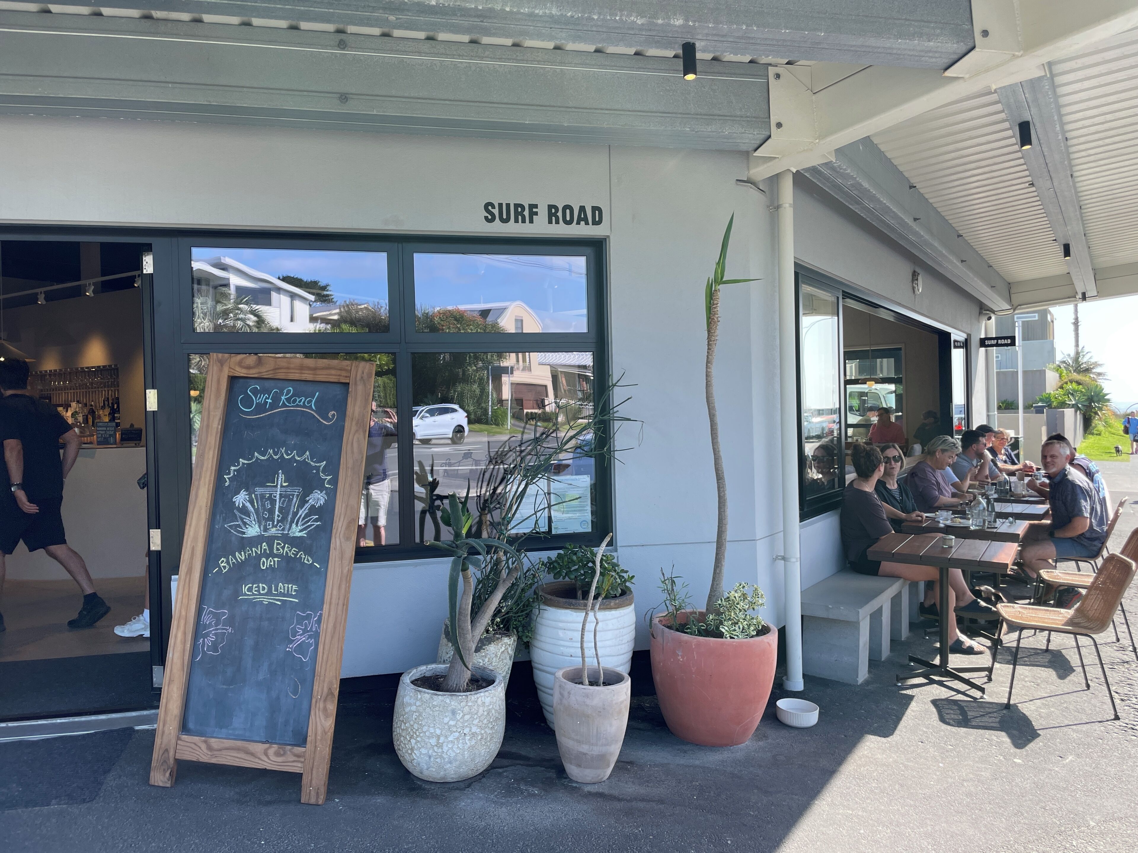 Easy walking to Surf Rd Cafe