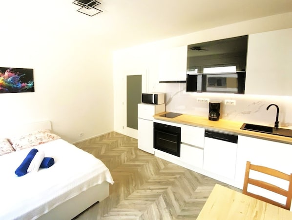1 habitación, escritorio y wifi gratis