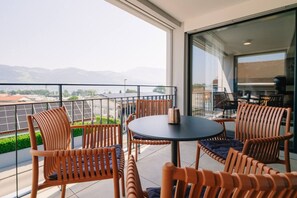 تناول الطعام بالخارج