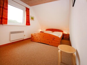 10 bedrooms, individually furnished - Ferienhaus Sonnentau im Mueritz Nationalpark (Mirow)