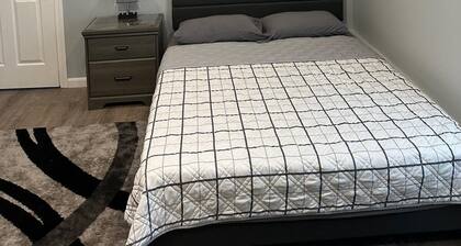 Soothing condo with AC in charming Norwich