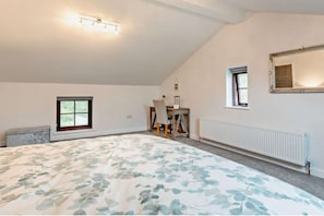 2 sovrum, strykjärn/strykbräda, gratis wi-fi och sängkläder