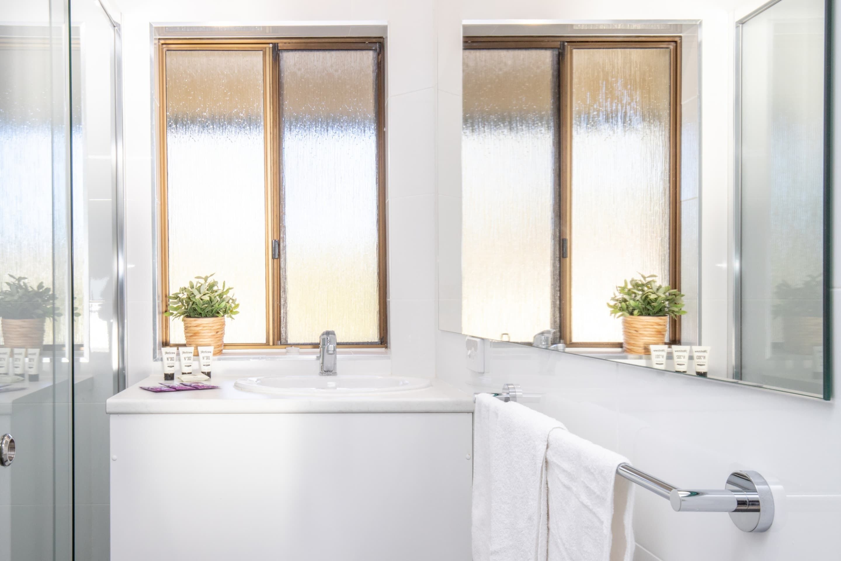 Apartment | Bathroom | Towels