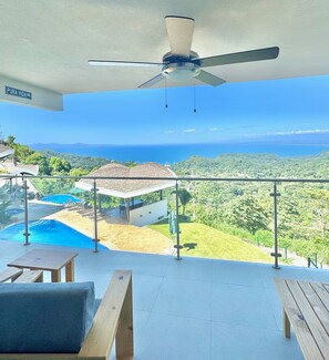 Terrace/patio - Brand New Luxe Condo - Amazing Ocean & Jungle Views (Jacó)