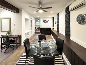 Interior - Newly Furnished 1-BR/1-BA in Atlanta's Virginia Highland Neighborhood (Atlanta)