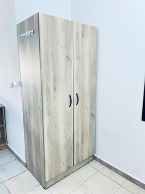 Interior - #705: Extra Spacious Studio (30m²), Metro, Heart of Thessaloniki "Frangomahala". (Thessaloniki)