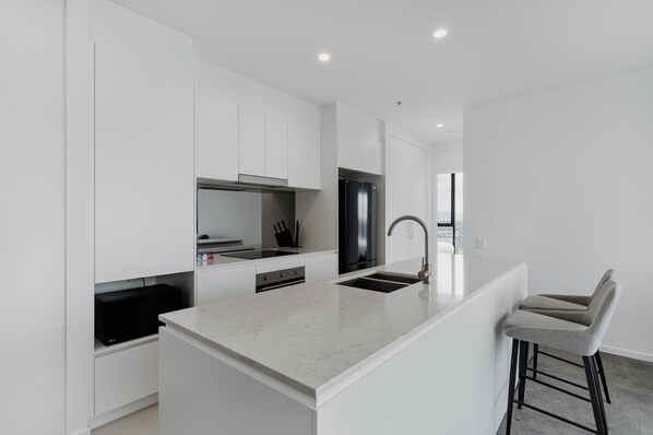 Apartment | Private kitchen | Cookware/dishes/utensils