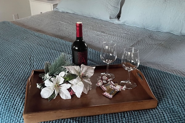 4 quartos, Wi-Fi de cortesia, roupa de cama