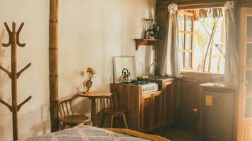 Suite estudio Confort, 1 cama Queen size, vista parcial al océano | Cocina privada