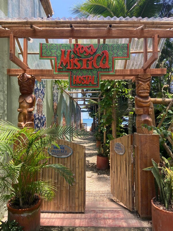 Hostal Rosa Mistica - Santa Elena