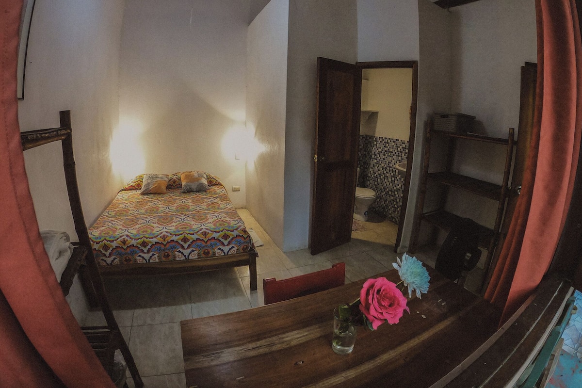 Habitación 9 | Wifi gratis y ropa de cama