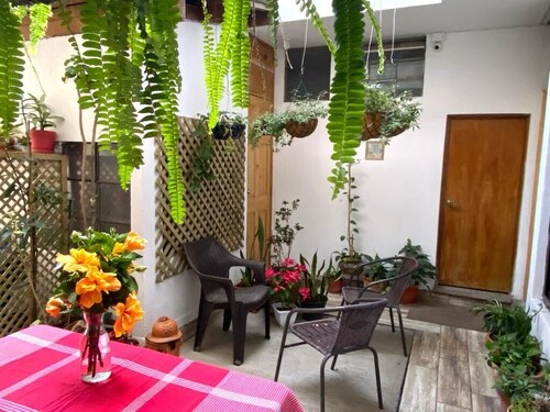 Affordable room with private bathroom. Semi-double bed. Guatemala City Zone 12
