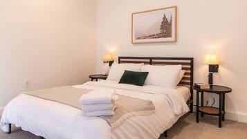 1 habitación, escritorio, tabla de planchar con plancha y wifi