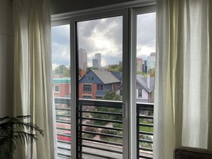 Interior - Central 1BR with Downtown View, BBQ, Fire Pit, Courtyard (Denver)