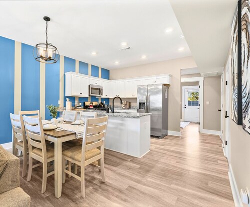 3-bedroom townhome with Arcade Games in Manchester