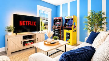 TV connectée, jeux vidéo, baby-foot
