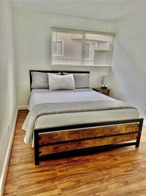 4 bedrooms, free WiFi, bed sheets