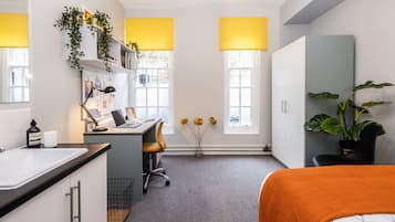 1 bedroom, iron/ironing board, WiFi, bed sheets