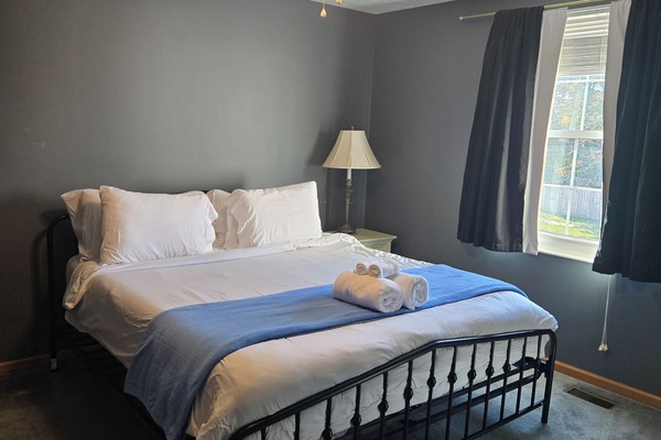 4 bedrooms, WiFi, bed sheets