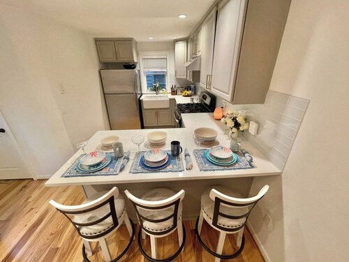 Lower Queen Anne Townhome