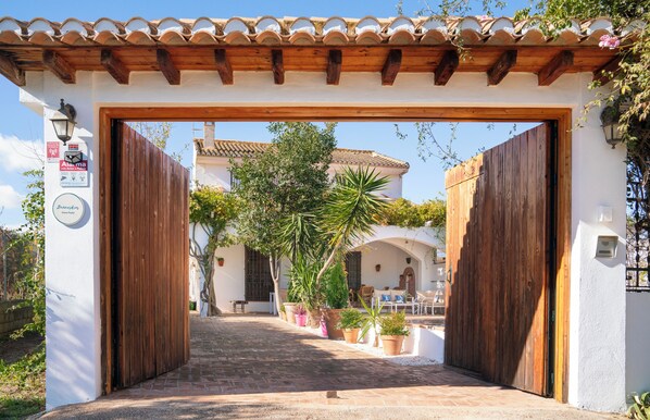 Exterior - Cottage with fireplace, heating and barbecue (Padul)