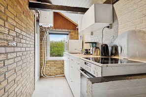 Refrigerador, horno, placa de cocina, lavavajillas