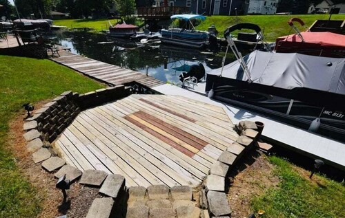 Lake Escape Cottage | Lake Access w/ Fire Pit!