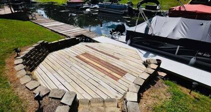 Lake Escape Cottage | Lake Access w/ Fire Pit!