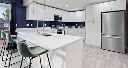 Chic Boho Retreat Near Downtown