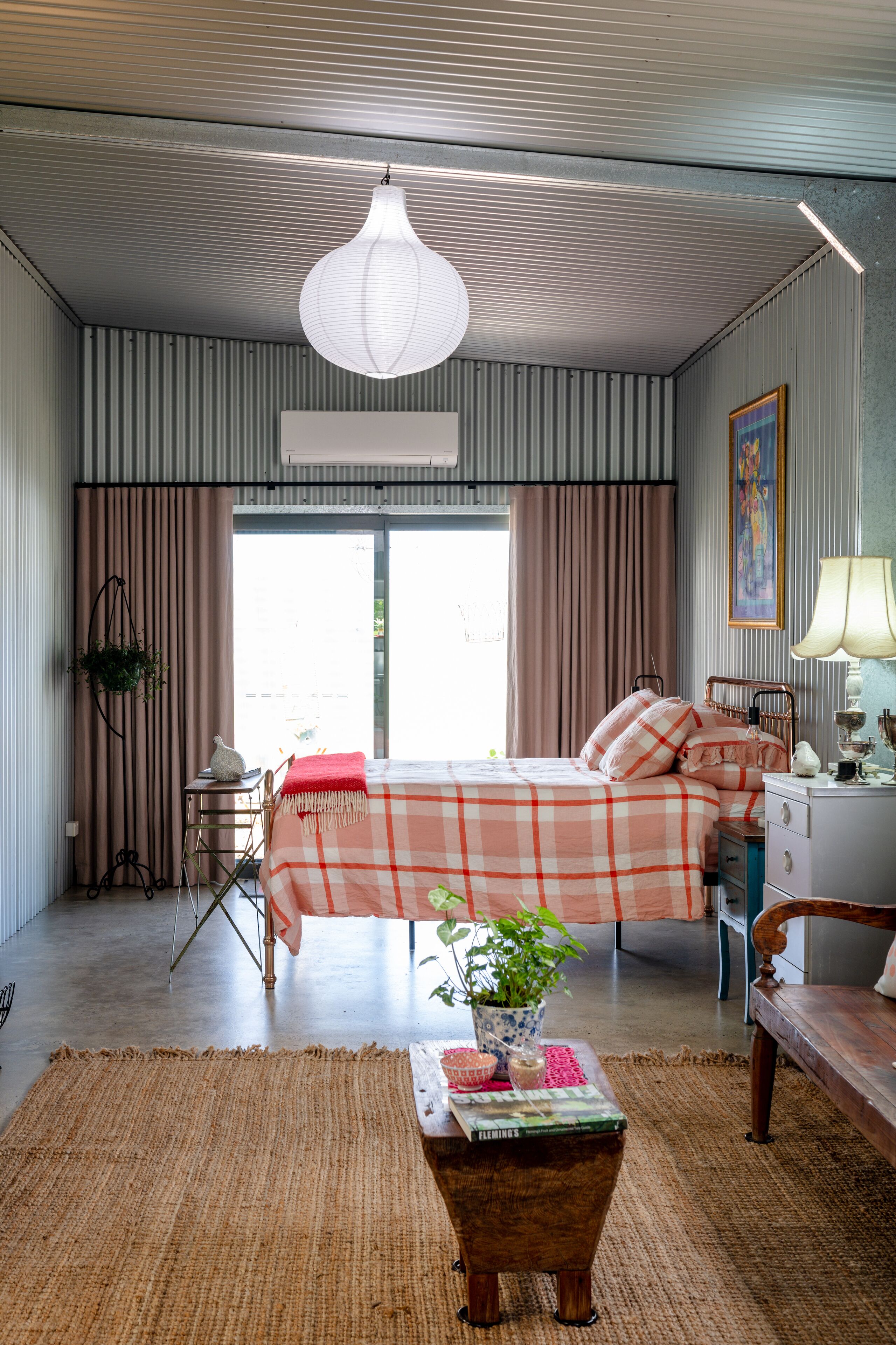 1 غرفة نوم وخدمة الإنترنت وملاءات أسرّة