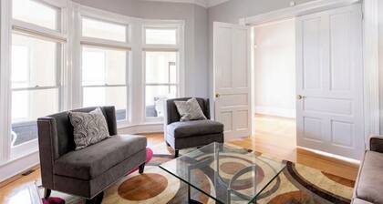 Huge Historic Renovated Home, Walk to All! Highlands-Nulu-Bardstown Road