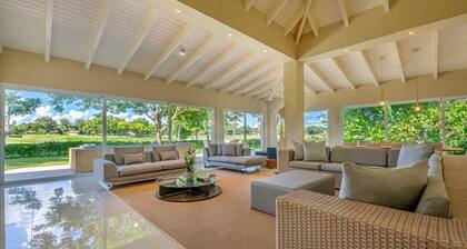 Cozy Golf Villa_Amazing Views_ 2 mins to the Beach !