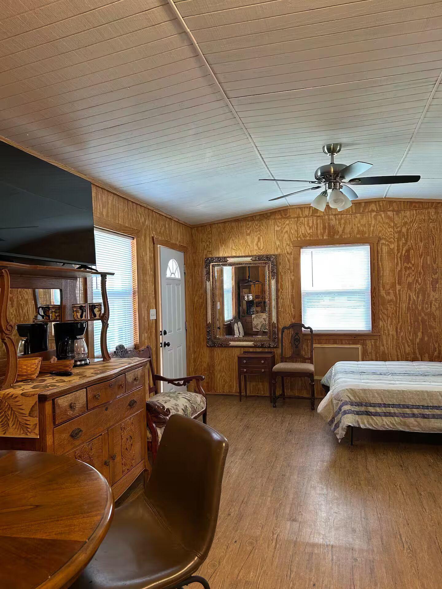 Wi-Fi gratuit, draps fournis