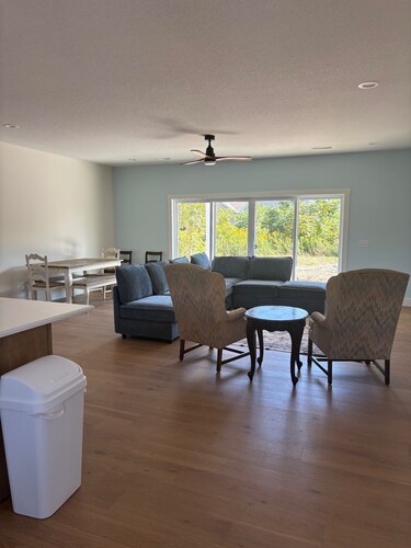 3-bedroom house in enchanting Kelleys Island with AC