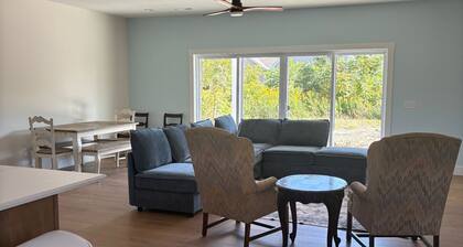 3-bedroom house in enchanting Kelleys Island with AC