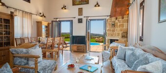 Sun, sea and space to unwind — welcome to Villa Ostria
