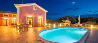 Sun, sea and space to unwind — welcome to Villa Ostria
