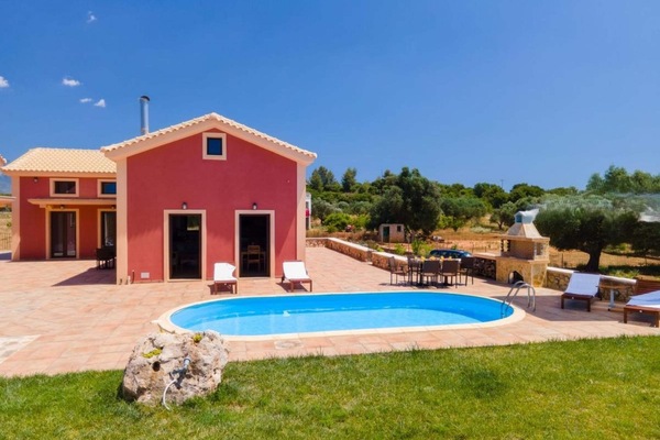 Villa Ostria and pool