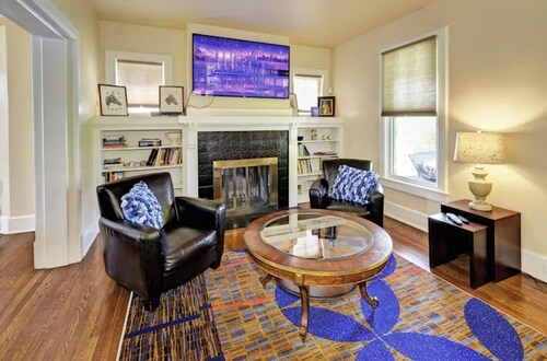 The Cozy Bungalow-Historic Highlands-Bardstown Rd