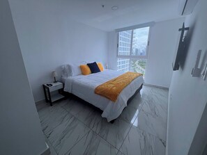 Apartment, 2 Schlafzimmer, Balkon, Stadtblick | 3 Schlafzimmer