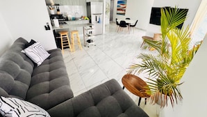 Living room - Balboa Avenue Sky Suites (Panama City)