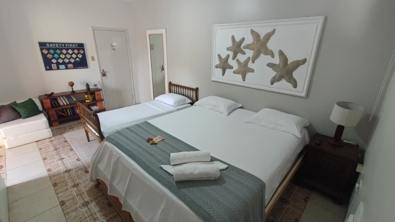 Chambre Triple Confort, climatisation, vue piscine | Wi-Fi gratuit